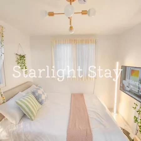 Starlight Stay #Hongdae Station 5Min